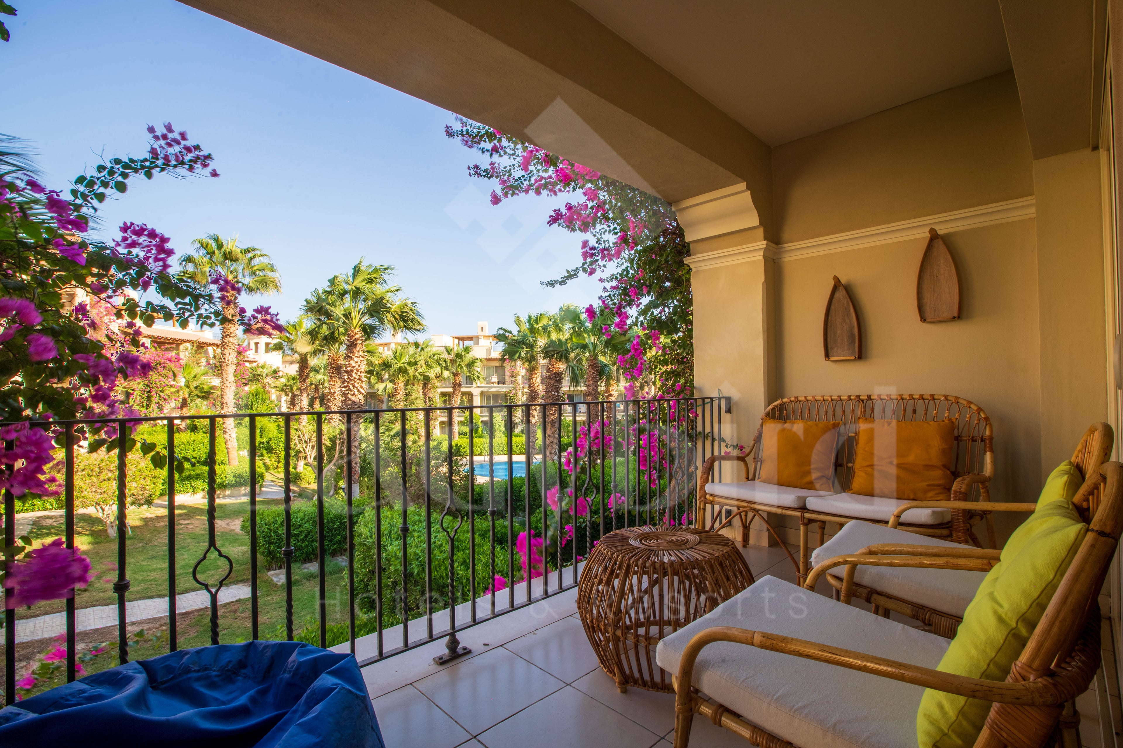 Ladybird - Veranda Beach House